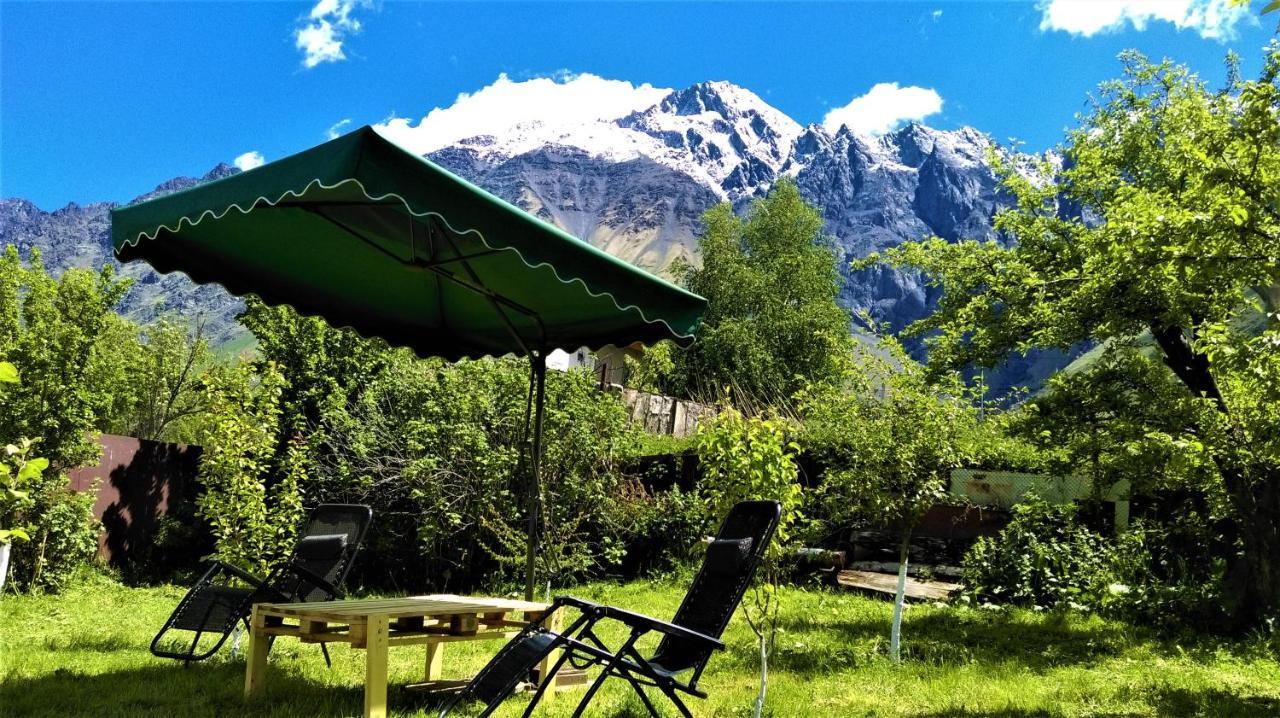 Kazbegi Green Yard Hotel Ngoại thất bức ảnh